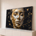 Quadro Decorativo Grande Rosto Folha de Ouro para Sala | quadros decorativos para sala | rosto feminino com olhos fechados coberto por folhas de ouro craqueladas sobre mármore preto | Porao dos Quadros