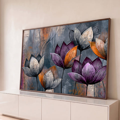 Flores de lótus estilizadas em roxo, prata e cobre sobre fundo cinza texturizado, quadro decorativo