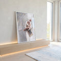 Quadro Decorativo Mãos de Esperança - Toque Emocional Único em ambiente decorado - quadros decorativos para sala