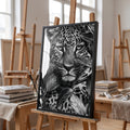 Quadro Decorativo Leopardo em Preto e Branco com Folhagem em estudio de arte - quadros decorativos para sala