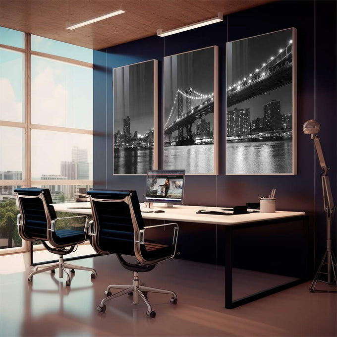 Quadro Decorativo Vista Monocromática da Ponte de Manhattan - quadros decorativos 1 Tela Vertical, 3 Telas - em escritorio elegante