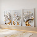 Quadro Decorativo: Harmonia de Rosas Brancas e Dourado em ambiente decorado - quadros decorativos para sala