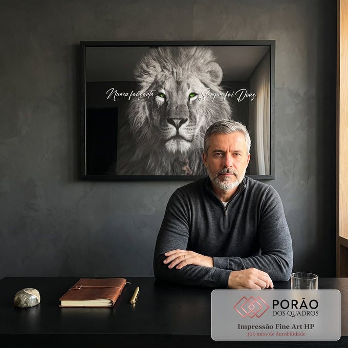 Quadro Decorativo Olhar do Rei: Majestade Animal em Sua Sala em escritorio moderno - quadros decorativos para sala