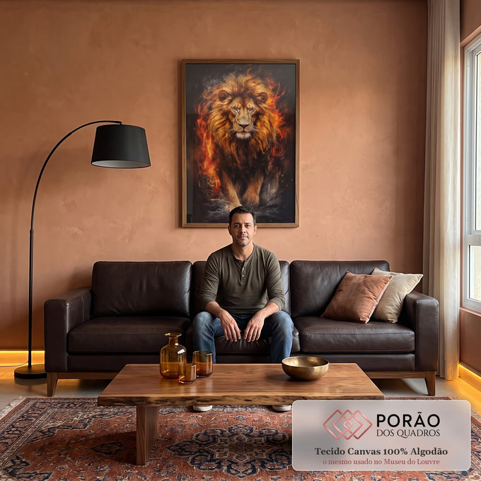 Quadro Decorativo Leão Flamejante: Imagem de Poder em sala de estar moderna - quadros decorativos para sala