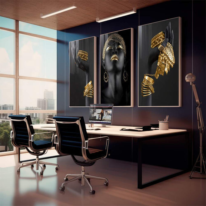 Quadro Decorativo: Mulher Radiante, Luxo em Preto & Ouro - quadros decorativos 1 Tela Vertical, 3 Telas - em sala moderna