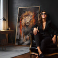 Quadro Decorativo Leão Flamejante: Imagem de Poder - quadros decorativos 1 Tela Vertical, 3 Telas - em sala moderna