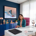 Quadro Decorativo Grande Penhasco Surreal para Sala Azul | quadros decorativos | figura solitária em penhasco com ondas de tinta colorida ao fundo | em ambiente 2 | Porao dos Quadros