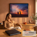 Quadro Decorativo Grande Dançarina e Músico para Sala | quadros decorativos | silhuetas de dançarina e músico em duna ao pôr do sol com pássaros voando | em ambiente 2 | Porao dos Quadros