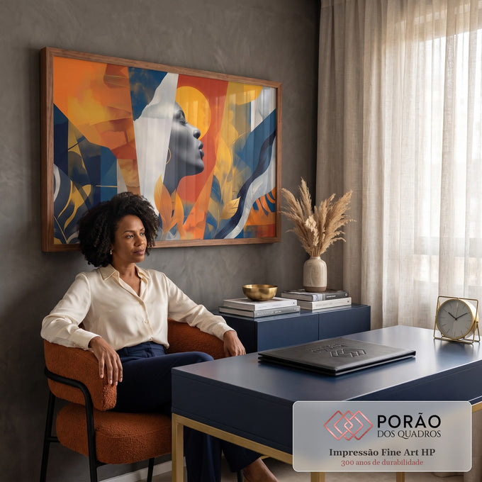 Quadro Decorativo Grande Perfil Feminino para Sala Azul | quadros decorativos | perfil feminino em azul escuro com sol dourado e formas geométricas coloridas ao fundo | em ambiente 2 | Porao dos Quadros