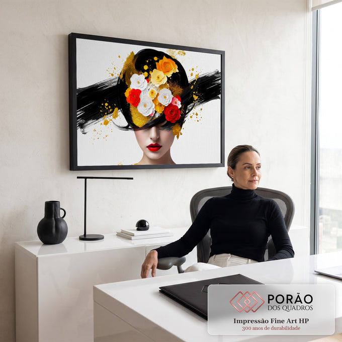 Rosto de mulher com lábios vermelhos e rosas no cabelo preto, respingos dourados, quadro decorativo