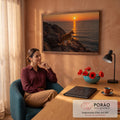 Gato laranja e branco sobre rochedo olhando o pôr do sol no mar com pássaros no céu, quadro decorativo