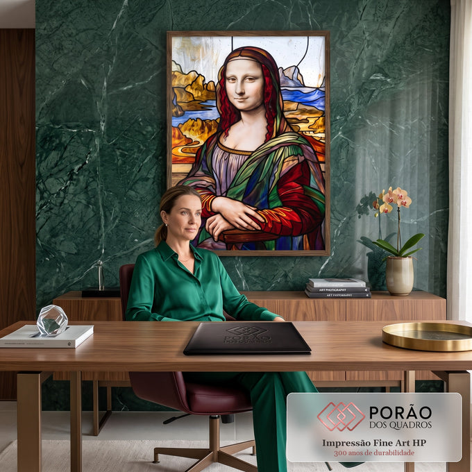 Quadro Decorativo Grande Mona Lisa para Sala Vermelho | quadros decorativos | retrato feminino estilo vitral colorido com véu vermelho e paisagem montanhosa ao fundo | em ambiente 2 | Porao dos Quadros