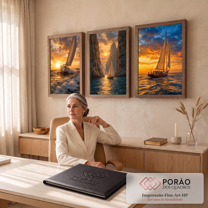 Quadro Decorativo Kit 3 Telas Veleiros para Sala Laranja | quadros decorativos | três veleiros navegando ao pôr do sol entre ondas e penhascos rochosos | em ambiente 2 | Porao dos Quadros