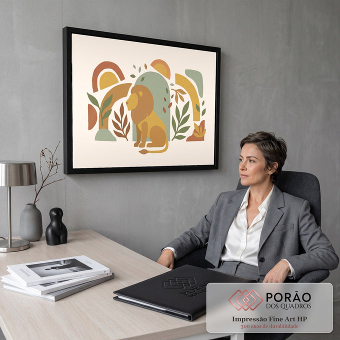 Quadro Decorativo Grande Leão Sentado para Sala Amarelo | quadros decorativos | leão sentado de perfil em recorte de papel com arcos, sóis e folhas coloridas | em ambiente 2 | Porao dos Quadros