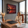 Quadro Decorativo Grande Palmeiras e Céu para Sala Vermelho | quadros decorativos | silhuetas de palmeiras contra céu vermelho intenso refletido na água de uma praia | em ambiente 2 | Porao dos Quadros