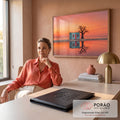 Quadro Decorativo Grande Casa Azul para Sala Laranja | quadros decorativos | casa azul-turquesa com porta rosa e árvore seca refletidas em pôr do sol alaranjado | em ambiente 2 | Porao dos Quadros