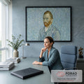 Autorretrato de Van Gogh de barba ruiva e paletó azul sobre fundo de espirais azuis, quadro decorativo