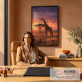 Quadro Decorativo Grande Girafa e Acácia para Sala Laranja | quadros decorativos | girafa em savana africana contra céu laranja e roxo ao pôr do sol | em ambiente 2 | Porao dos Quadros
