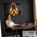 Quadro Decorativo Grande Jesus Mãos Unidas para Sala Dourado | quadros decorativos | Jesus com mãos em prece, cercado de luz dourada e estrelas no fundo escuro | em ambiente 2 | Porao dos Quadros