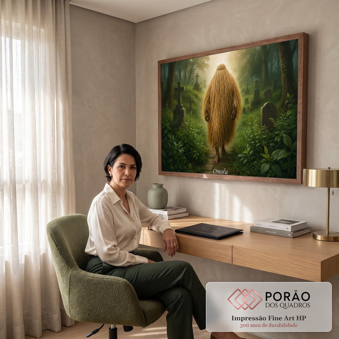 Orixá Omolu coberto por manto de palha caminhando em cemitério na mata verde enevoada, quadro decorativo