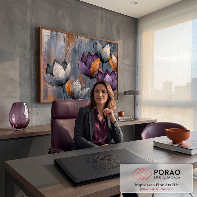 Quadro Decorativo Flores Abstratas em Roxo Prata e Cobre | quadros decorativos | flores abstratas estilizadas em pétalas de roxo, prata e cobre sobre fundo cinza texturizado | em Quadros para Escritorio | Porao dos Quadros