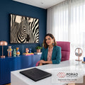 Quadro Decorativo Grande Zebra em Close para Sala Preto | quadros decorativos | close de zebra com listras pretas e fundo bege em estilo gráfico | em ambiente 2 | Porao dos Quadros