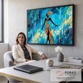 Quadro Decorativo Grande Silhueta Feminina para Sala Azul | quadros decorativos | silhueta de mulher africana com turbante e vestido estampado sobre fundo azul e dourado | em ambiente 2 | Porao dos Quadros