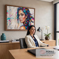 Quadro Decorativo Grande Retrato Feminino para Sala Azul | quadros decorativos | retrato de mulher com cabelo colorido em pintura a óleo texturizada | em ambiente 2 | Porao dos Quadros