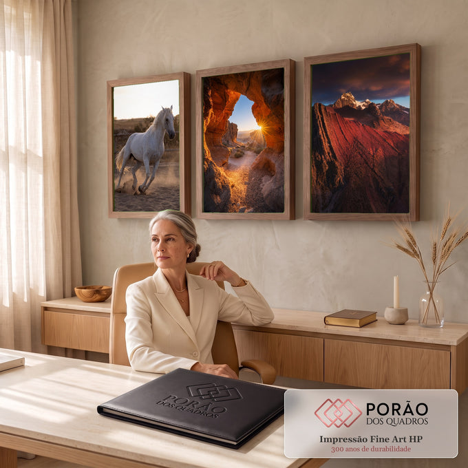 Quadro Decorativo Kit 3 Telas Cavalo Branco para Sala | quadros decorativos | cavalo branco correndo, arco de pedra com sol e montanha vermelha nevada | em ambiente 2 | Porao dos Quadros