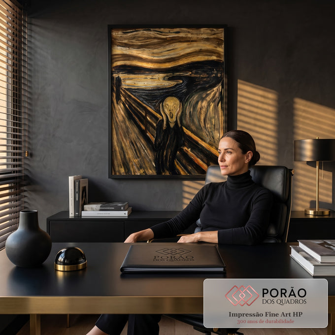 Quadro Decorativo Grande Grito de Munch para Sala Dourado | quadros decorativos | figura gritando sobre ponte com céu ondulado em tons dourados e pretos | em ambiente 2 | Porao dos Quadros