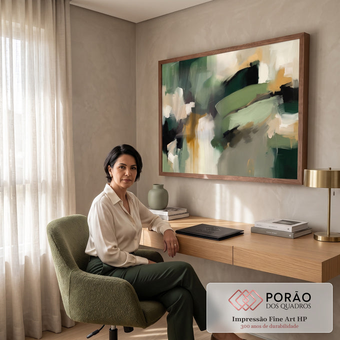 Quadro Decorativo Grande Abstrato em Mostarda para Sala | quadros decorativos | pintura abstrata em verde escuro, preto e mostarda sobre fundo claro | em ambiente 2 | Porao dos Quadros