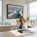 Quadro Decorativo Grande Paisagem Dunas para Sala Branco | quadros decorativos | vista aérea de dunas brancas com lagoas de água turquesa serpenteantes | em ambiente 2 | Porao dos Quadros