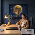 Quadro Decorativo Grande Árvore Dourada da Vida para Sala | quadros decorativos | árvore dourada iluminada diante de uma lua cheia em céu estrelado | em ambiente 2 | Porao dos Quadros