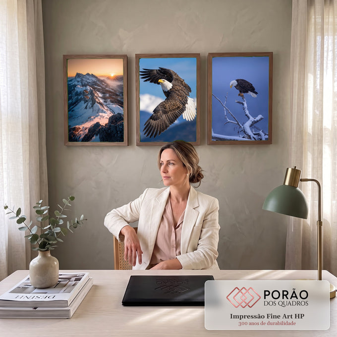 Quadro Decorativo Kit 3 Telas Águia e Montanhas para Sala | quadros decorativos | águia voando e pousada em galho nevado, com montanha ao pôr do sol | em ambiente 2 | Porao dos Quadros