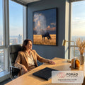 Cavalo preto em campo de trigo dourado sob nuvens de tempestade ao entardecer, quadro decorativo