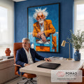 Senhor de cabelo branco e óculos laranja sentado em cadeira azul, pintura em impasto, quadro decorativo