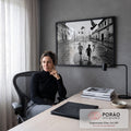 Quadro Decorativo Grande Meninos Correndo para Sala Preto | quadros decorativos | dois meninos correndo com pombos voando numa rua molhada em preto e branco | em ambiente 2 | Porao dos Quadros