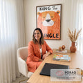 Quadro Decorativo Leão King of the Jungle Estilo Infantil | quadros decorativos | leão fofo laranja com juba e frase king of the jungle | em Quadros para Quarto | Porao dos Quadros