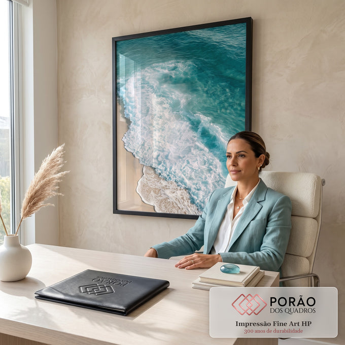 Quadro Decorativo Onda Quebrando na Praia Vista de Cima | quadros decorativos | vista aérea de onda azul-turquesa quebrando em espuma branca sobre areia clara | em Quadros para Quarto | Porao dos Quadros