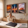 Quadro Decorativo Kit 3 Telas Pôr do Sol Carro para Sala | quadros decorativos | tríptico com pôr do sol na praia, palmeiras e carro esportivo laranja ao entardecer | em ambiente 2 | Porao dos Quadros