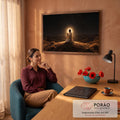 Jesus ajoelhado orando no deserto sob céu estrelado com halo de luz dourada, quadro decorativo