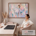 Quadro Decorativo Grande Bailarina em Pose para Sala Rosa | quadros decorativos | bailarina em pose de ponta com tutu pastel sobre fundo abstrato texturizado | em ambiente 2 | Porao dos Quadros