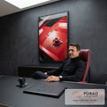 Xícara de café espresso sobre capô vermelho brilhante de carro esportivo italiano, quadro decorativo