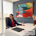 Quadro Decorativo Abstrato com Pincelada Azul Marinho | quadros decorativos | pincelada abstrata azul-marinho ondulada sobre fundo vermelho, verde e amarelo | em Quadros para Escritorio | Porao dos Quadros