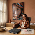 Quadro Decorativo Retrato em Close com Lenço Colorido | quadros decorativos | close de rosto com olho verde-azulado e lenço colorido cobrindo a cabeça | em Quadros para Escritorio | Porao dos Quadros