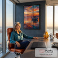 Veleiro ancorado em mar calmo refletindo céu de pôr do sol laranja e azul em pintura, quadro decorativo