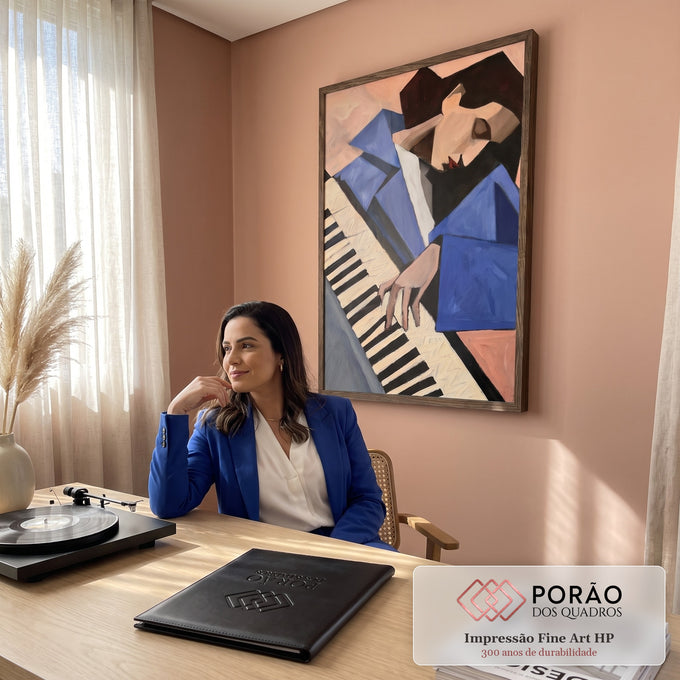 Quadro Decorativo Pianista Cubista de Blazer Azul | quadros decorativos | mulher tocando piano em estilo cubista com blazer azul e fundo rosa | em Quadros para Escritorio | Porao dos Quadros