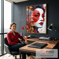Rosto de gueixa pintado em vermelho e branco com cerejeiras e pagodes dourados, quadro decorativo