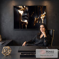 Quadro Decorativo Grande Rosto Tinta Dourada para Sala Preto | quadros decorativos | rosto feminino com tinta dourada escorrendo sobre pele escura e fundo preto | em ambiente 2 | Porao dos Quadros