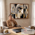 Quadro Decorativo Grande Rosto Geométrico para Sala Bege | quadros decorativos | rosto abstrato em formas geométricas com olho em destaque, tons bege, preto e dourado | em ambiente 2 | Porao dos Quadros